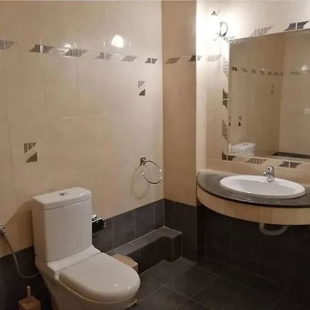 Hara's A Apartman Flojitá
